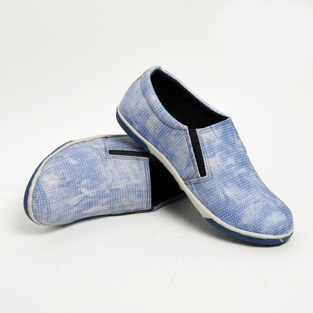 Blue Stylish Design Casual  Shoes In Pakistan