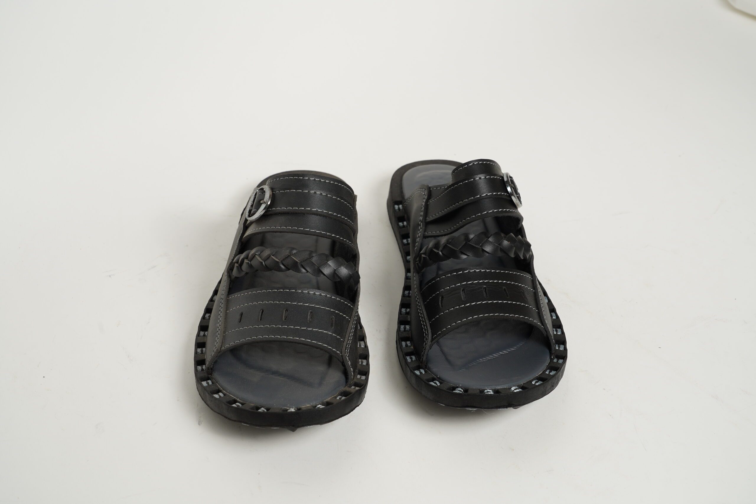 Fashion Men's Footwear Black Sandal Slippers In Pakistan