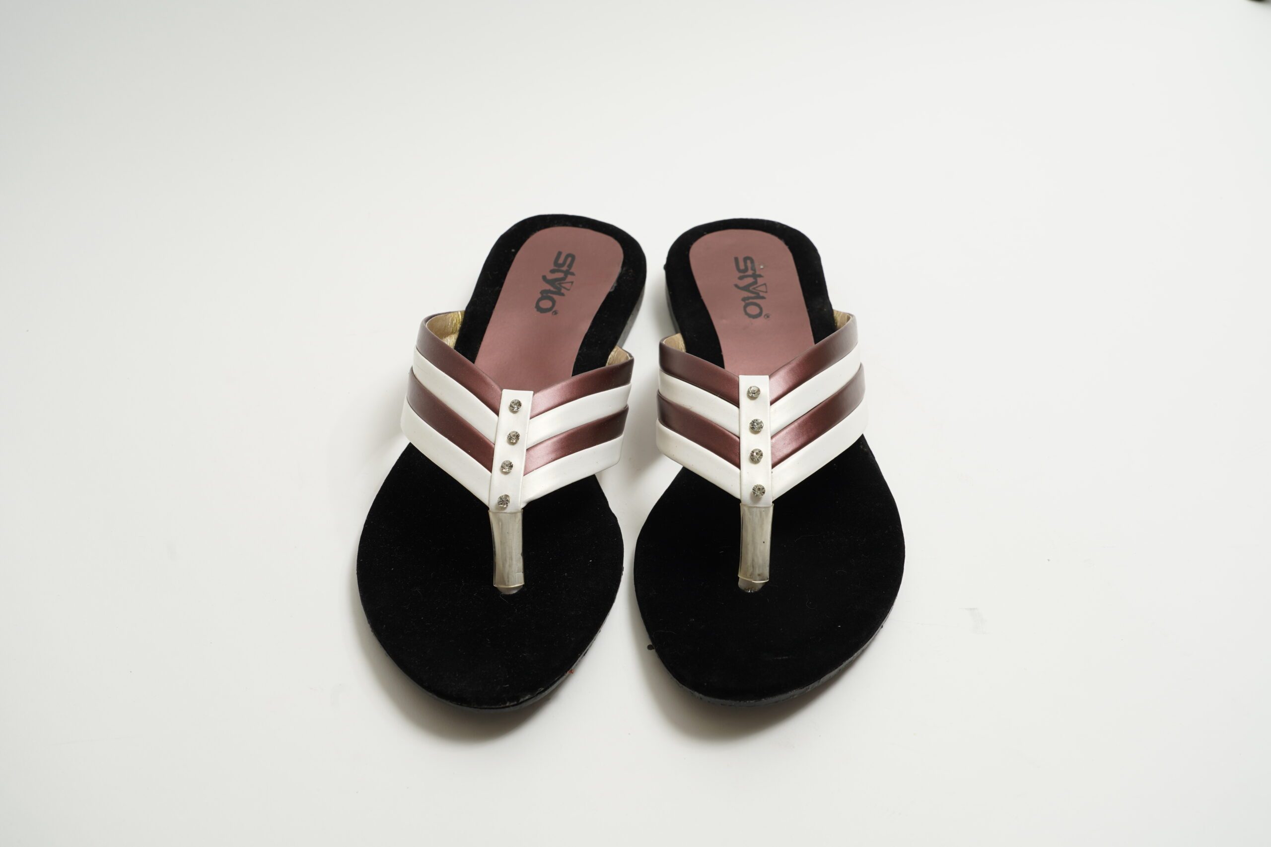 Flat Black Synthetic Flats Ladies Slippers In Pakistan