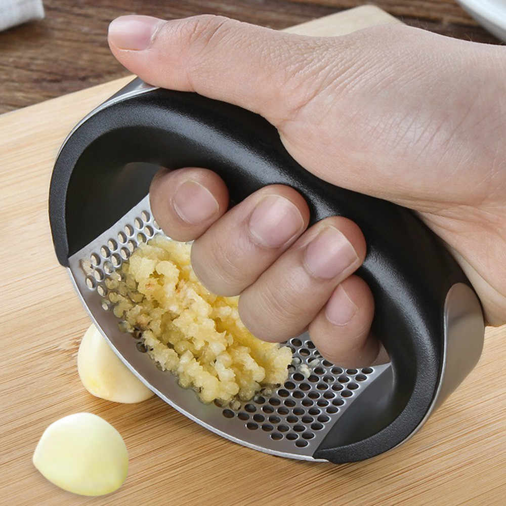 Household Garlic Crusher Mini Manual Garlic Grinder Kitchen Labor Saving  Garlic Meat Mincing Tool Ginger Peeling Grater Box